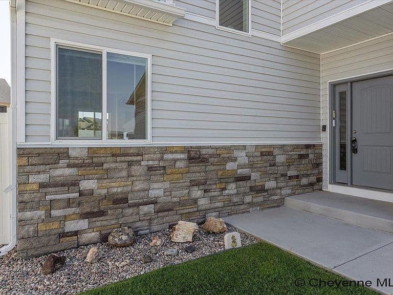 6607 Kicking Horse Ct photo 3