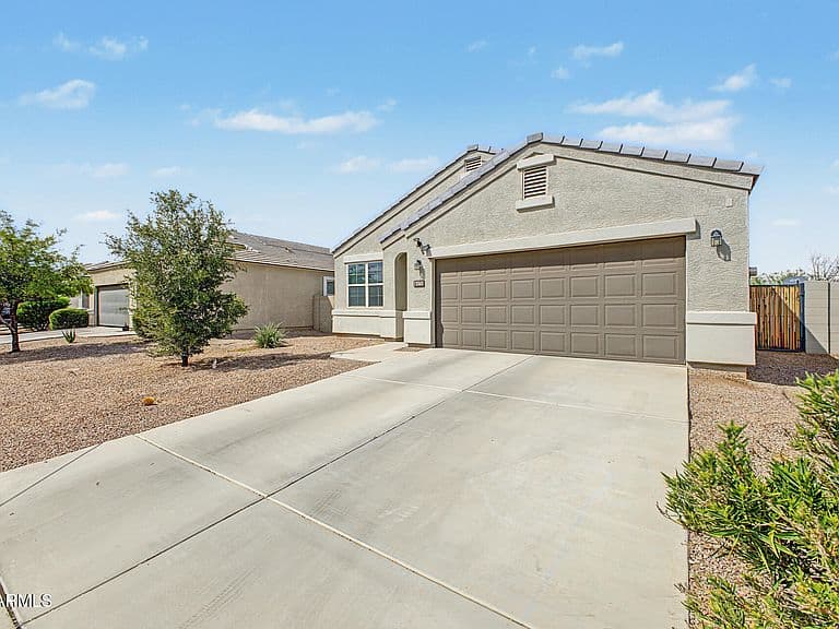 25602 W COLES Road photo 5
