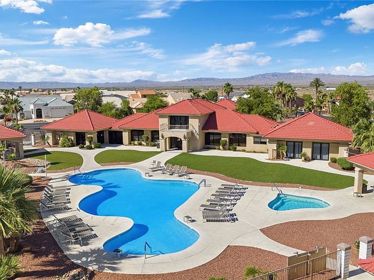 6102 S Los Lagos Circle photo 4