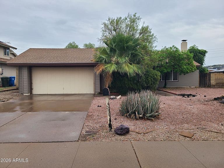 15227 N 23RD Drive photo 1