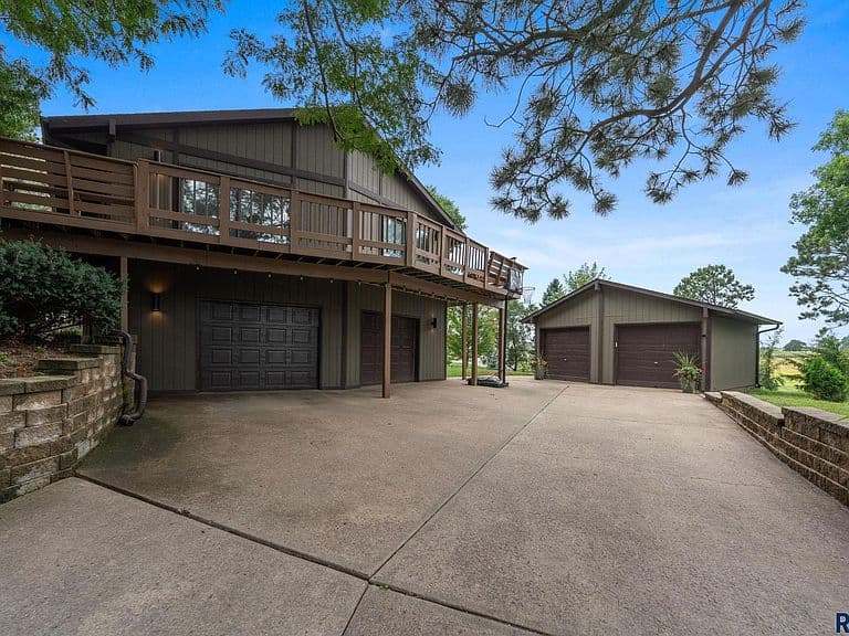 6908 E Pine Lake Dr photo 2
