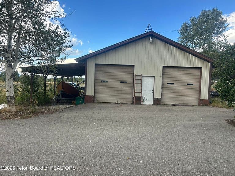 127 Cottonwood Ct photo 2
