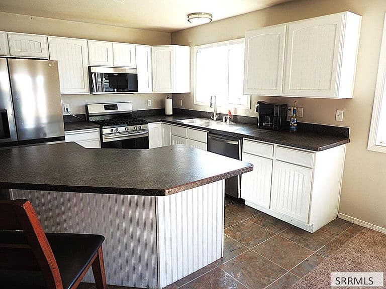 27 N White Pine Ln photo 3