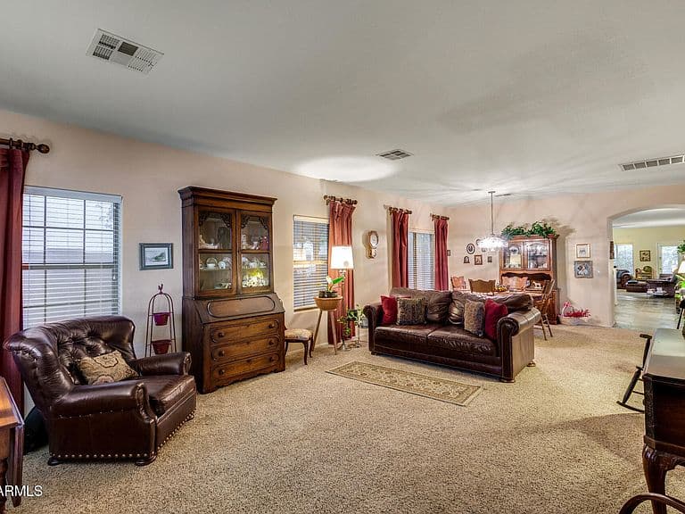 6358 S Legend Court photo 3