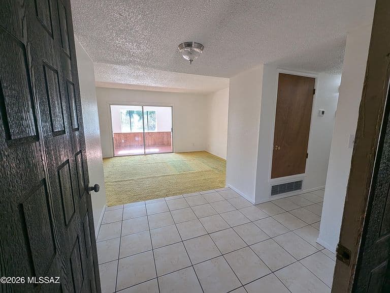 701 Palo Verde Dr photo 3