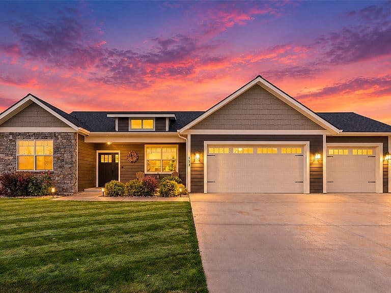 131 E Swift Creek Way photo 3