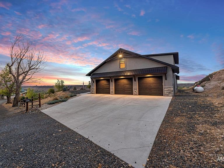4522 Snake River Mesa Rd photo 3
