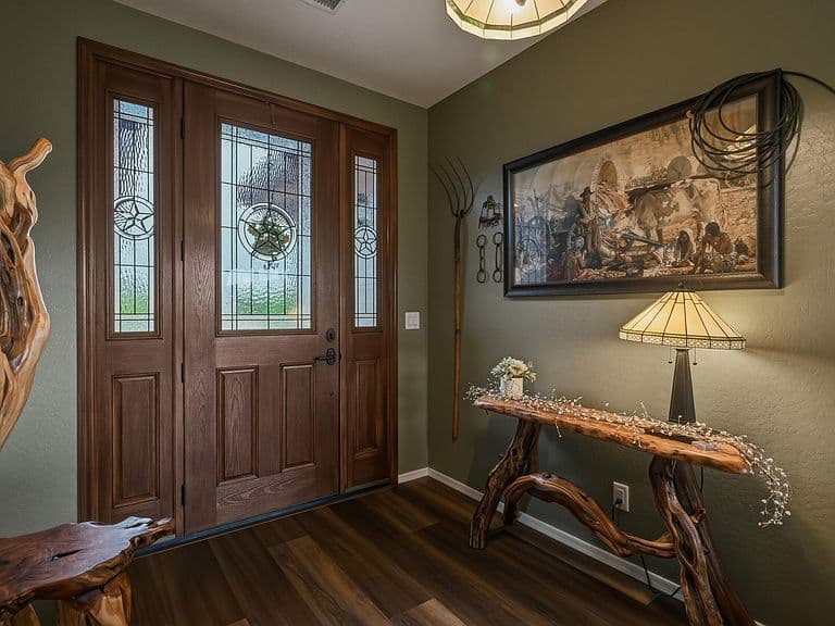 1104 S Broce Ct photo 4