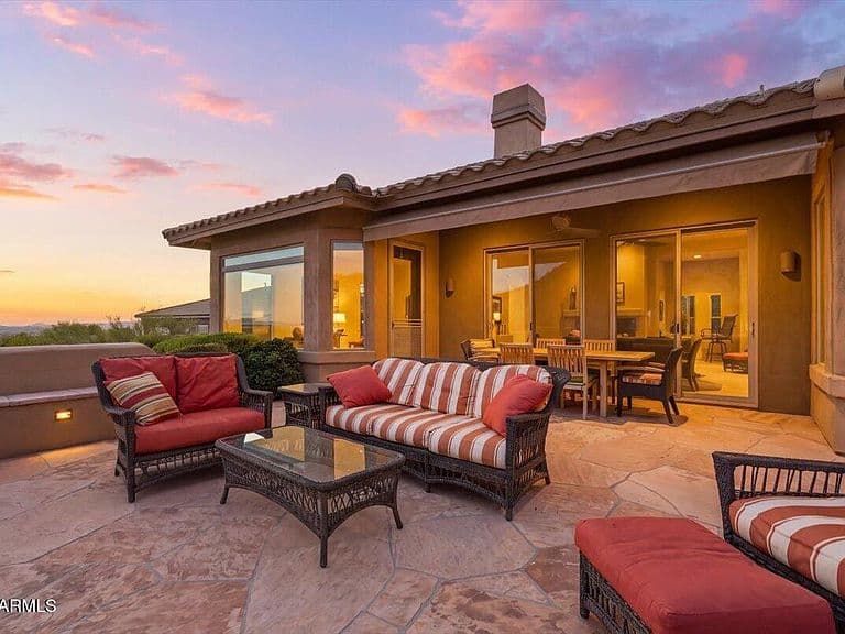 11405 E HELM Drive photo 3