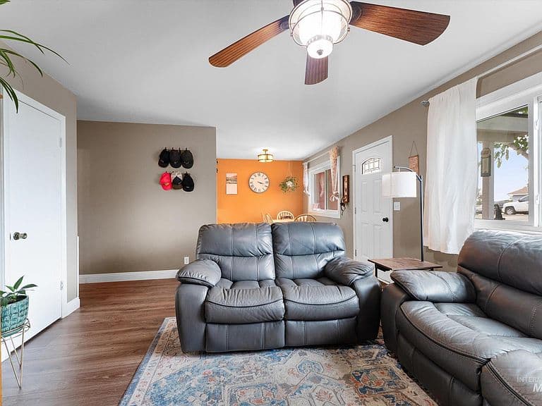 9860 W Fox Ridge Dr photo 5