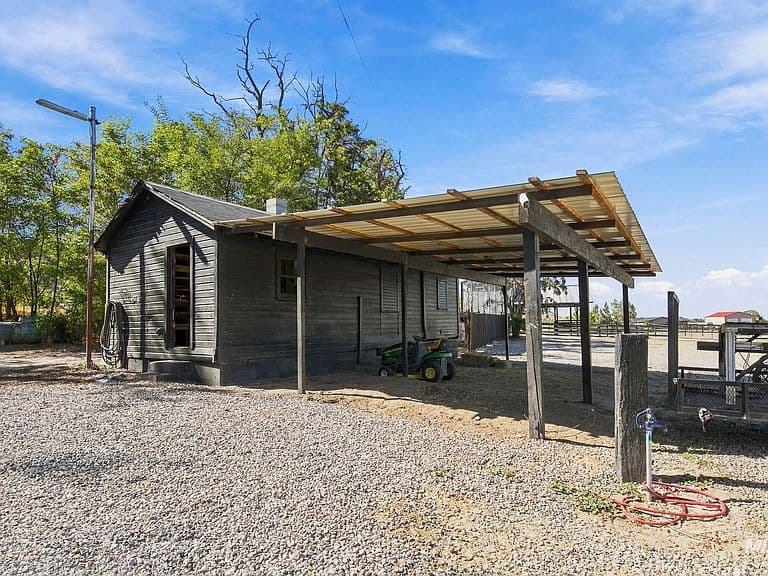 3817 Star Ln photo 5