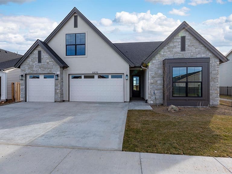 5876 S Pinpoint Way photo 1
