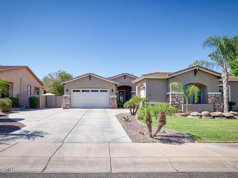 407 E TONTO Place photo 3