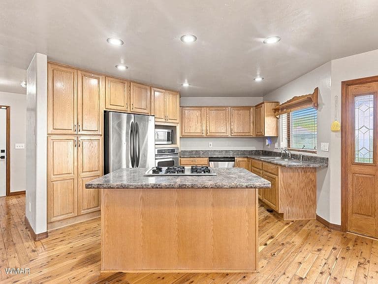 800 S Arena Estates Dr photo 5