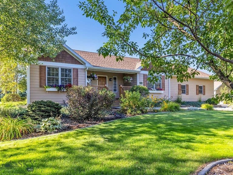 76 Lucille Ln photo 1