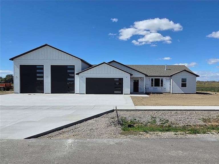 2628 Whisper Wind Way photo 1