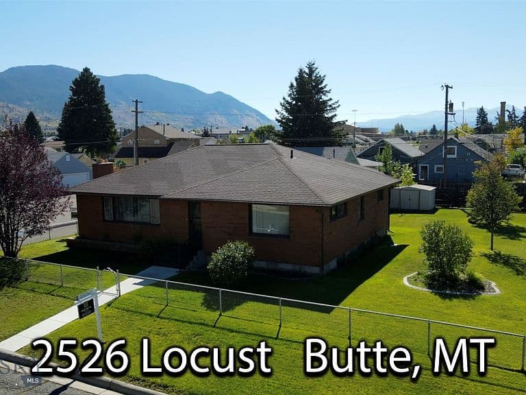 2526 Locust St photo 1