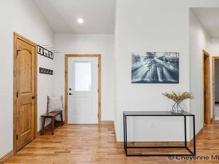 1777 E Mule Trl photo 3