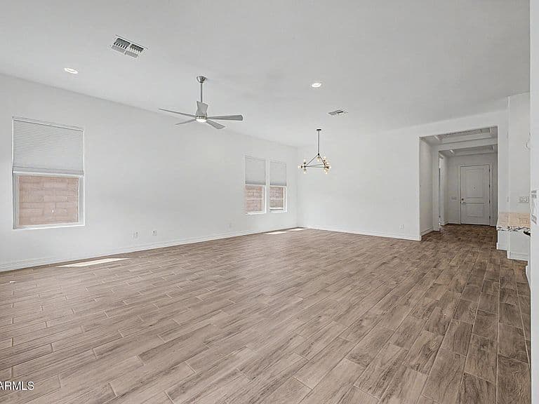 16815 W ALLEN Street photo 4