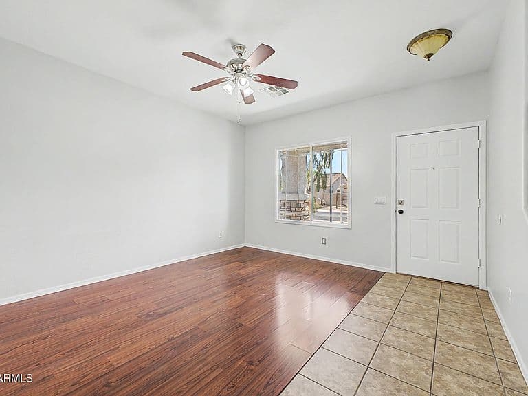 7038 W BEVERLY Road W photo 5