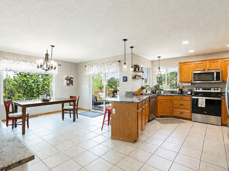 4674 Christian Dr photo 5