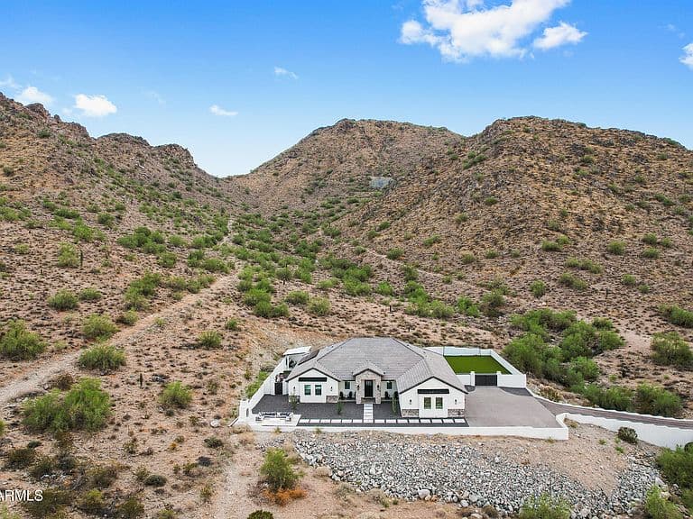 33911 N MIRAGE Court photo 5