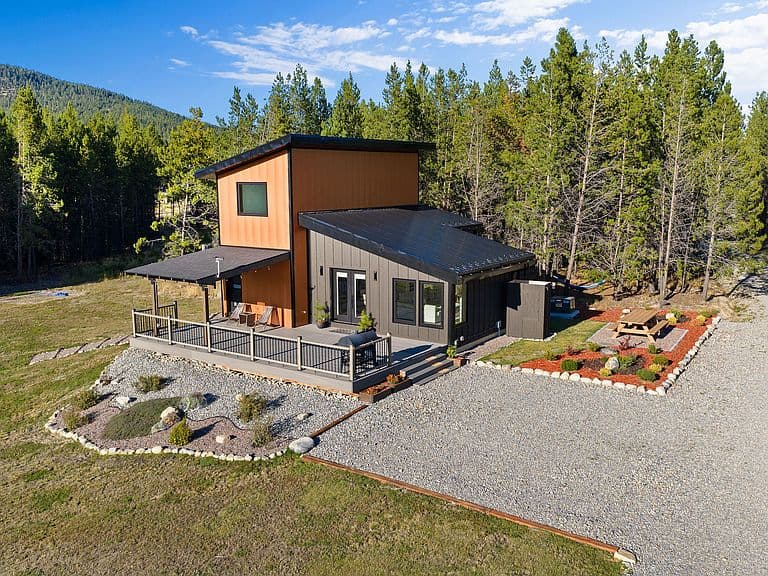 430 McGregor Meadows Rd W photo 2