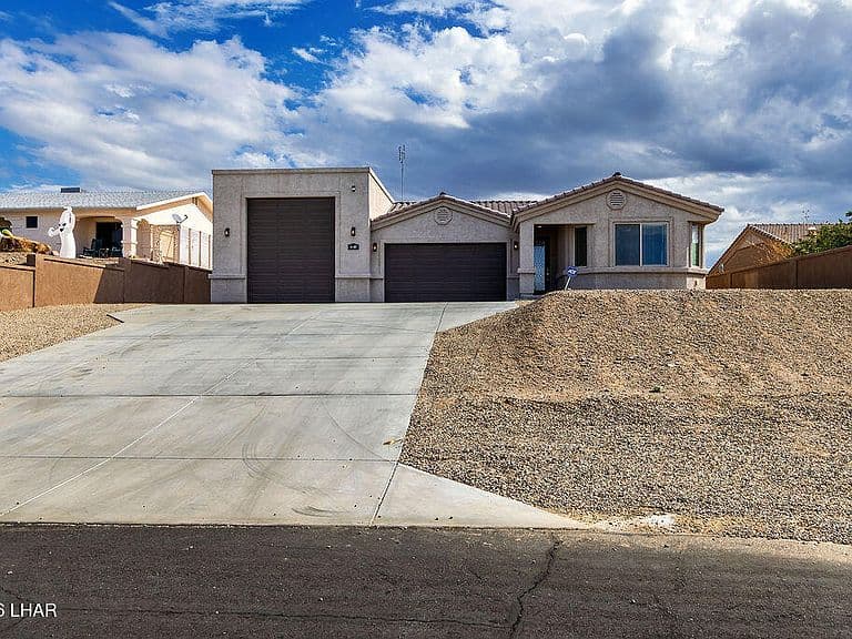 1640 Palomino Ln photo 3