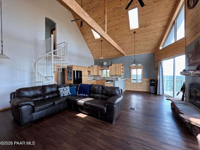 33867 W Whiskey River Rd photo 5