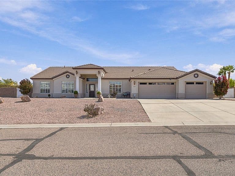 4104 Quarter Circle Way photo 1