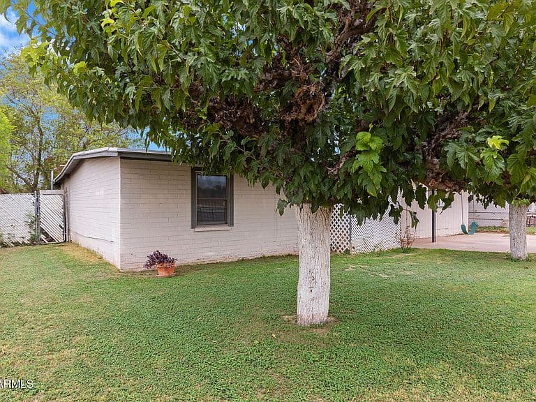 1620 W ROESER Road photo 4