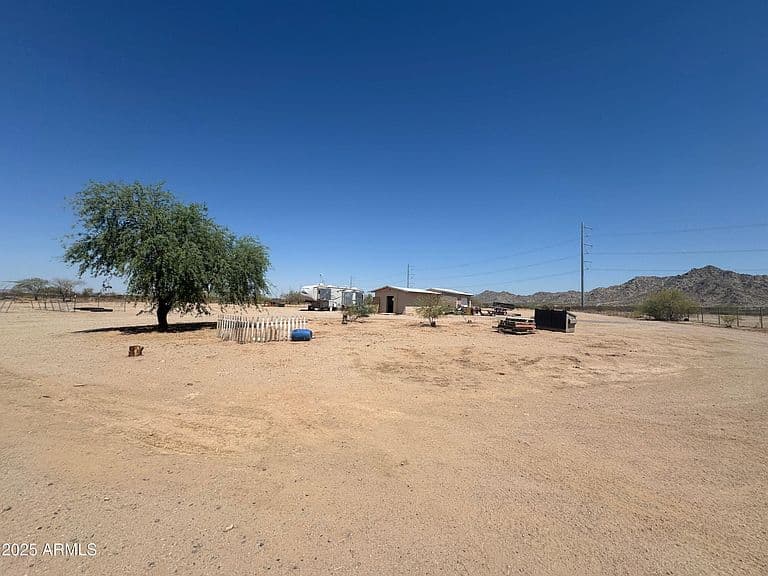 56163 W PAPAGO Road W photo 2