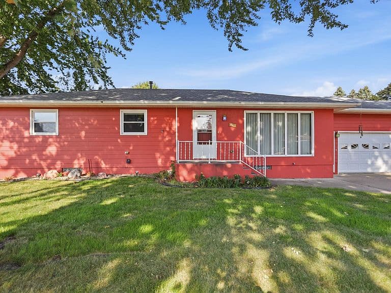 1513 S Gordon Dr photo 2