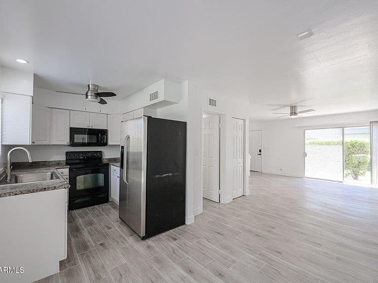 4610 N 68th St #Street414 photo 1