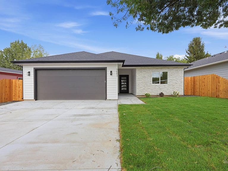 3683 S Kingsland Way photo 1