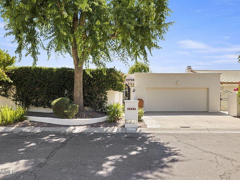 1053 E SANDPIPER Drive photo 4