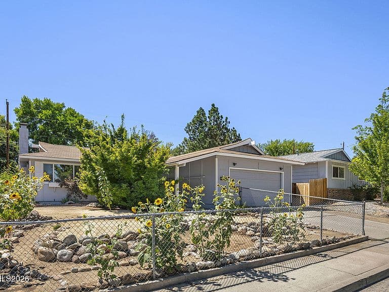 1401 Surf Way photo 4