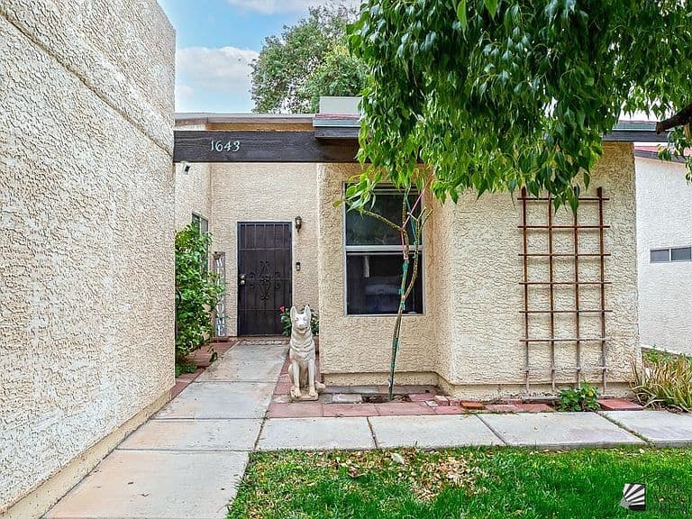 1643 W 12th Ln photo 4