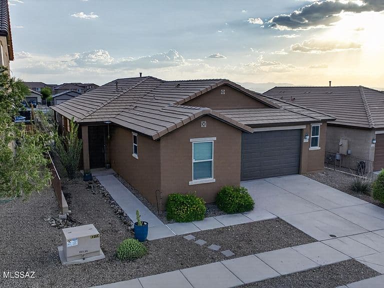 17154 S Emerald Vista Dr photo 2