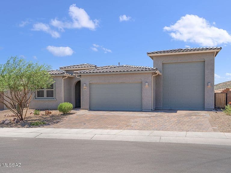 6690 W Winding Knoll Pl photo 1