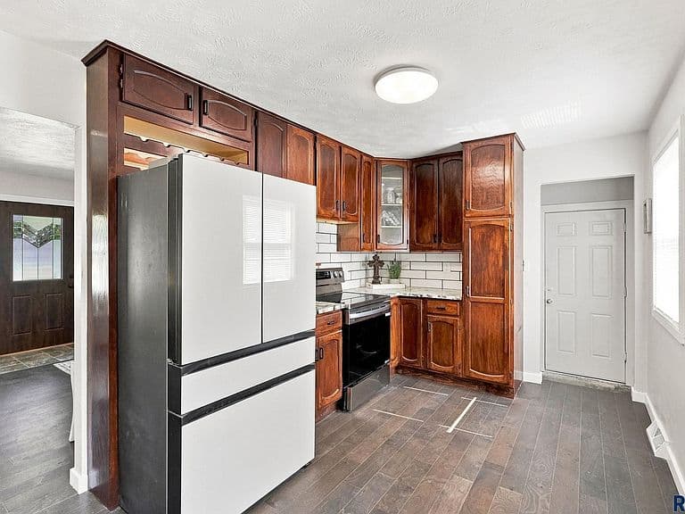 1508 S Olive Dr photo 3