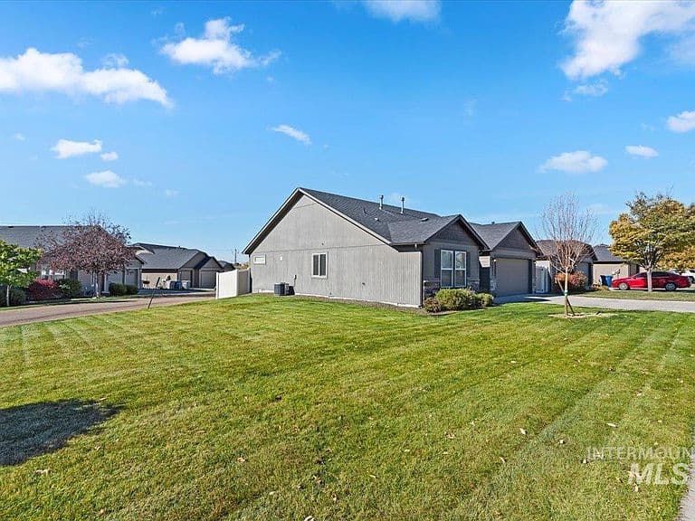 3805 S Windy Ridge Dr photo 5