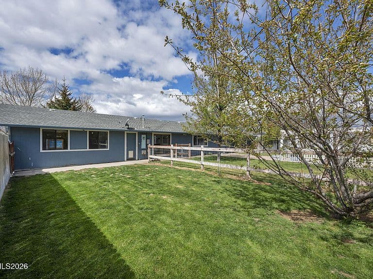 4155 Eastlake Blvd photo 4