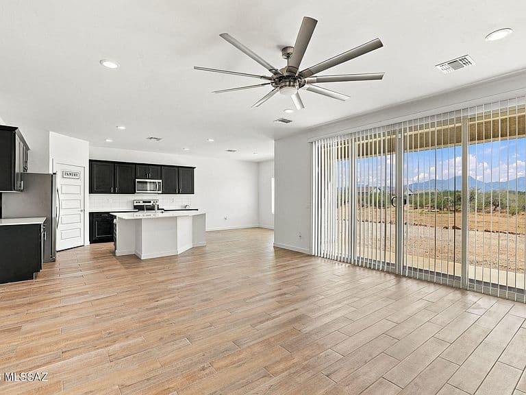 2930 E Yaney Ln photo 1