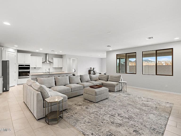43025 W PALO ABETO Drive photo 2