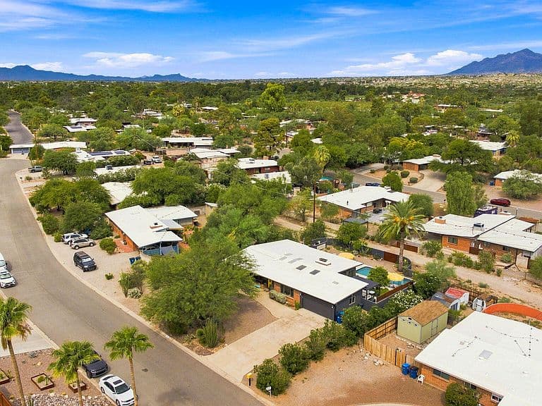 6951 E Taos Pl photo 4