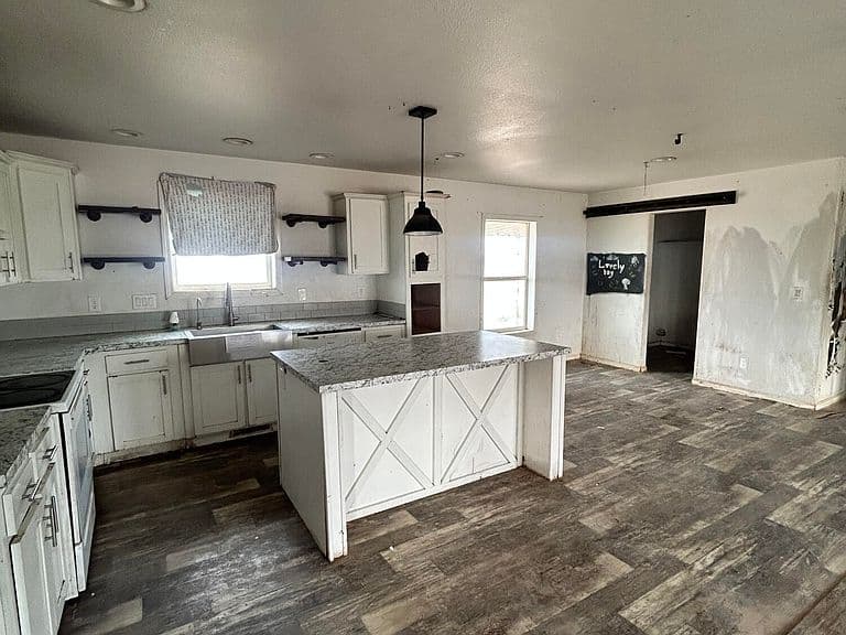 22708 E Darlene Dr photo 5