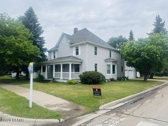 811 4th Ave photo 1