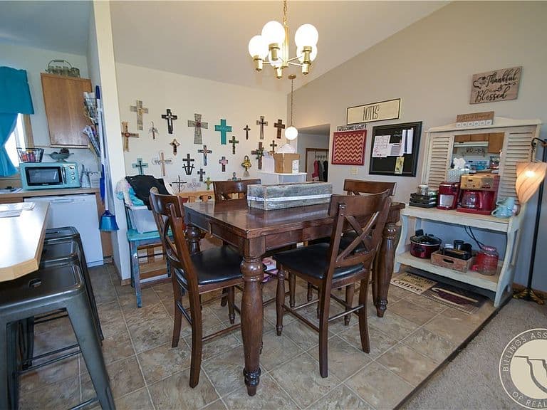 1841 Road 8 photo 4