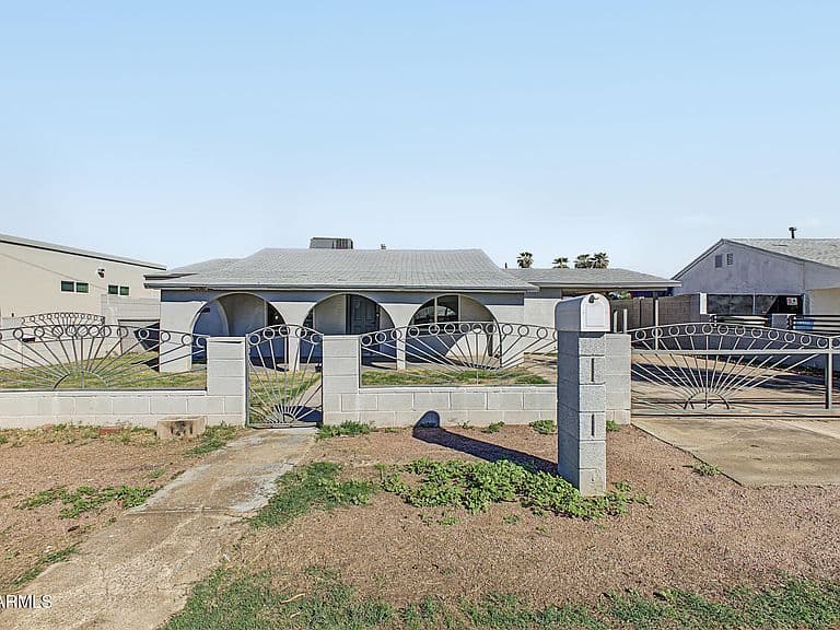 3224 W CYPRESS Street photo 1